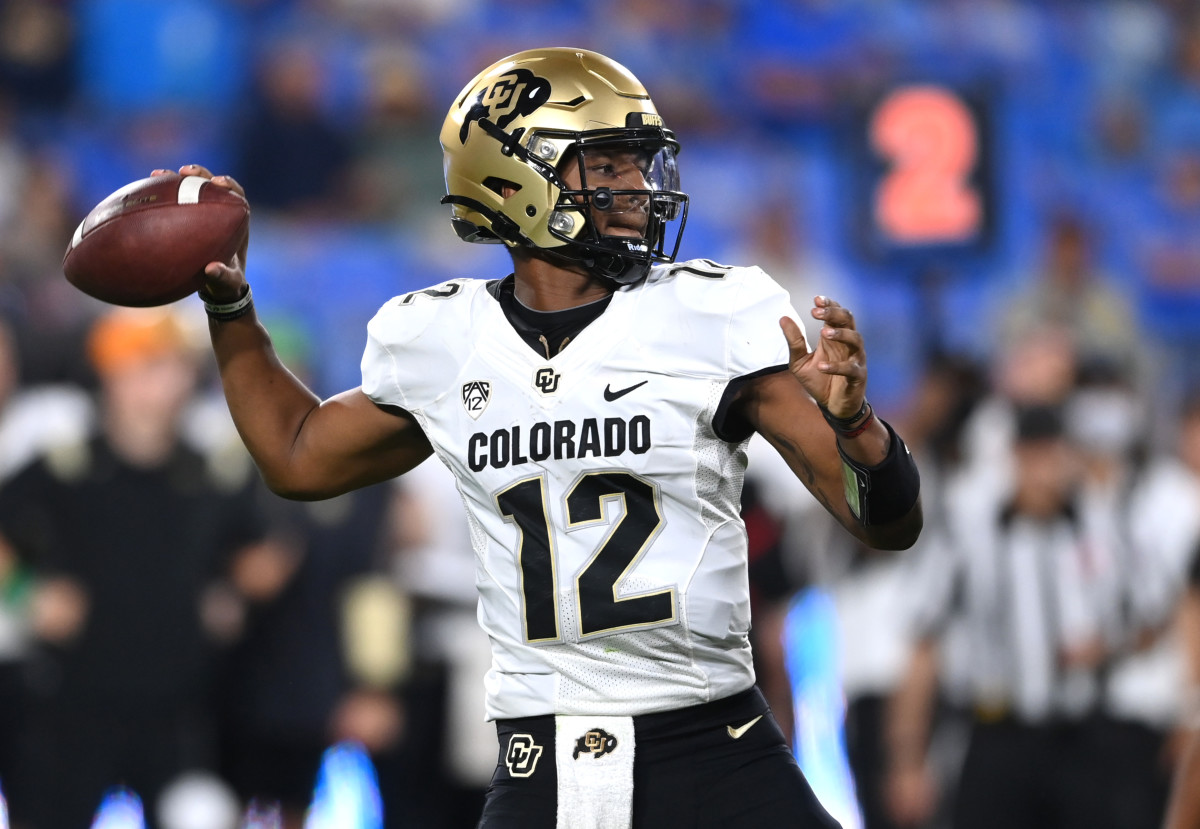 Colorado Buffaloes quarterback Brendon Lewis (12) throws a pass in the second half against the UCLA Bruins at Rose Bowl.