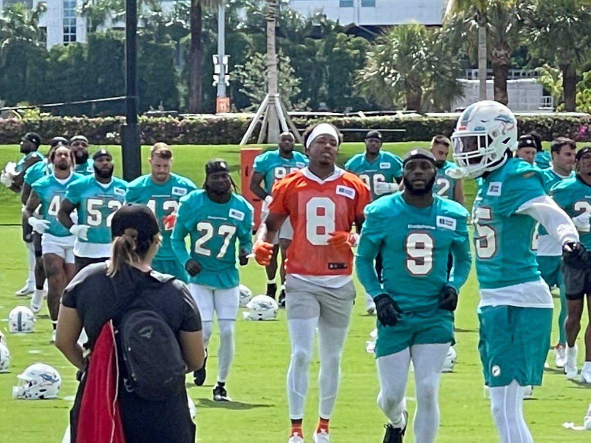 Saturday Miami Dolphins Mailbag: 2021 Draft Class, Center Concerns, Gesicki Tag, and More - Sports Illustrated Miami Dolphins News, Analysis and More - Vimarsana News