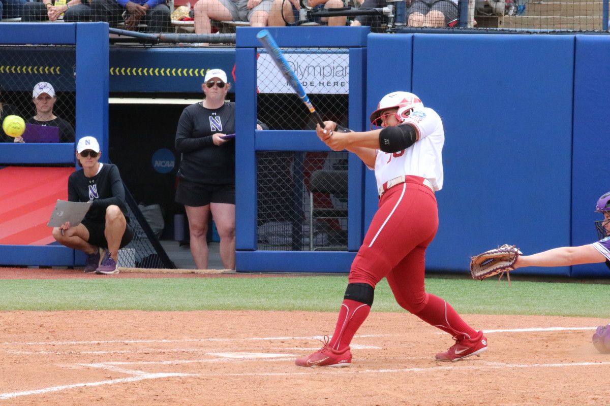 WCWS Photo Gallery: Oklahoma 13, Northwestern 2 - Vimarsana News