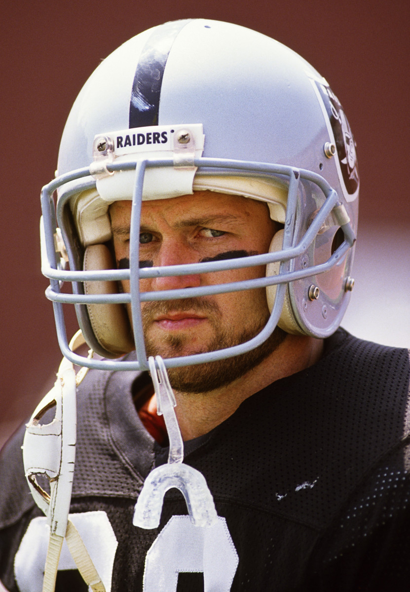 Former Raiders star Vann McElroy