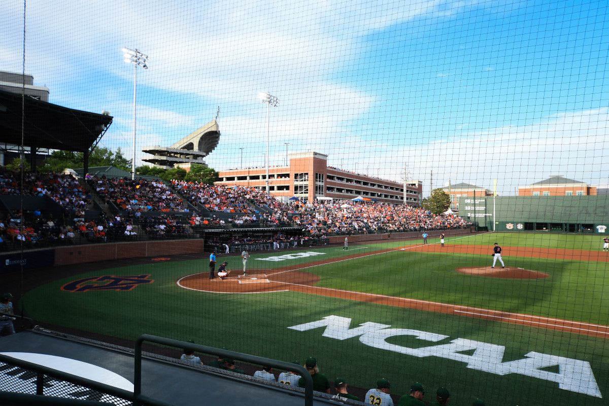 Scene of Auburn baseball's regiona vs SLU.