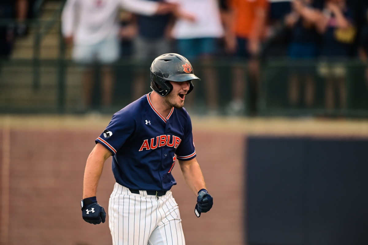 Cole Foster hits three home runs in the first game of the Auburn Regional.