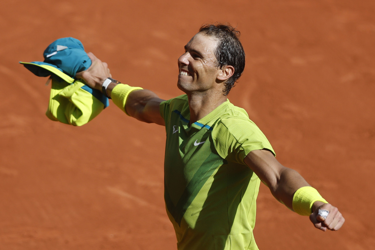 Rafael Nadal wins the men’s singles in the 2022 French Open.
