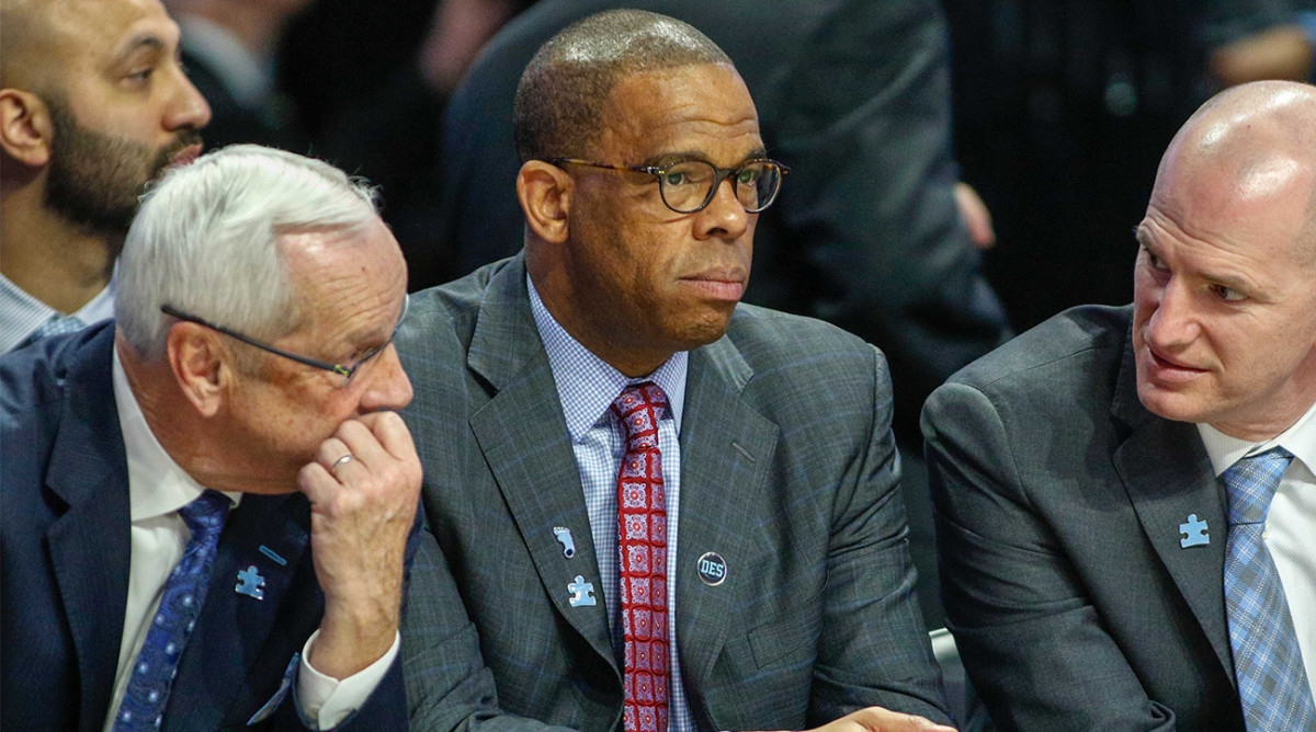 Hubert Davis (center) is expected to be near the top of the list of potential Roy Williams successors at North Carolina.