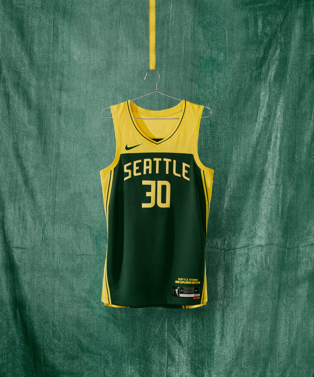 NikeNews_SP21_BB_WNBA_NIKE_HER_EDITION_NA_SEATTLE_EXPLORER_HERO_000362_original