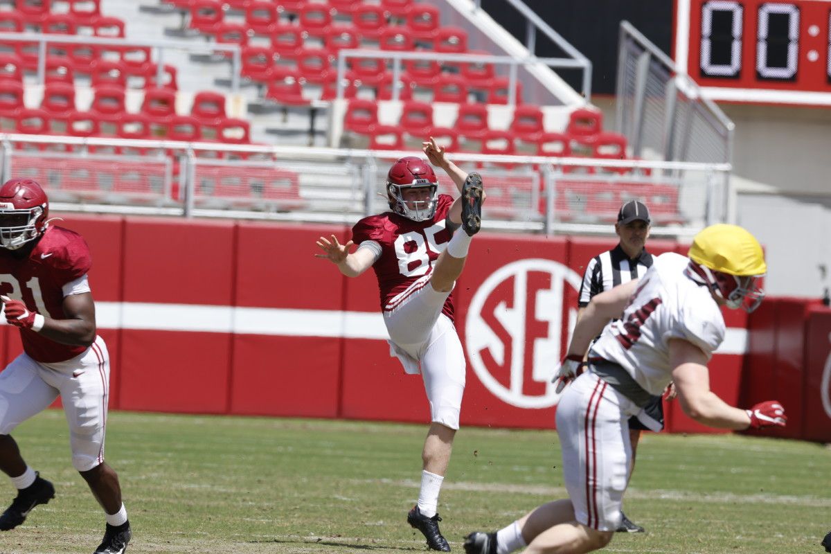 041021_MFB_ScottCh_Scrimmage_KG0354