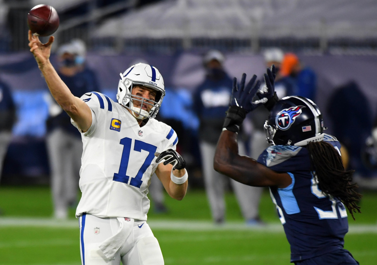 Report Indianapolis Colts 'Keeping Tabs' On FreeAgent DE Jadeveon Clowney Sports Illustrated