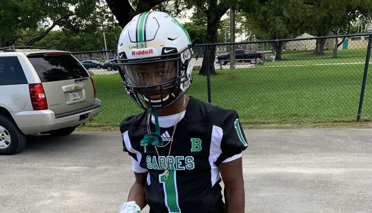 Florida WR Shocked by WVU Offer Sports Illustrated West Virginia