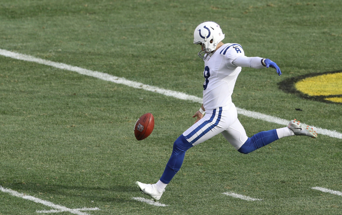 Dec 27, 2020; Pittsburgh, Pennsylvania, USA; Indianapolis Colts punter Rigoberto Sanchez (8) punts the ball to the Pittsburgh Steelers during the second quarter at Heinz Field. Pittsburgh won 28-24. Mandatory Credit: Charles LeClaire-USA TODAY Sports
