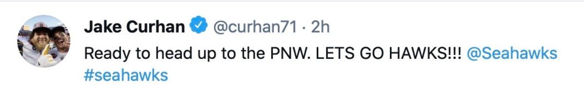 Curhan tweet