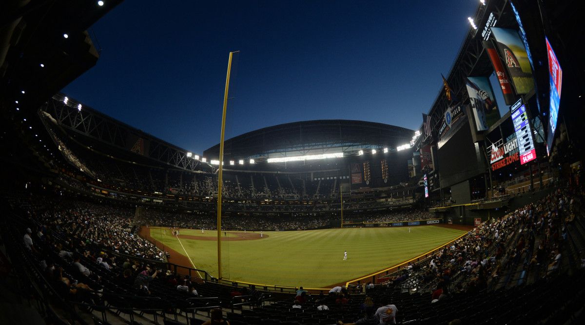 BuckArmy enlists D-backs to track roommates date at Chase Field - Vimarsana News