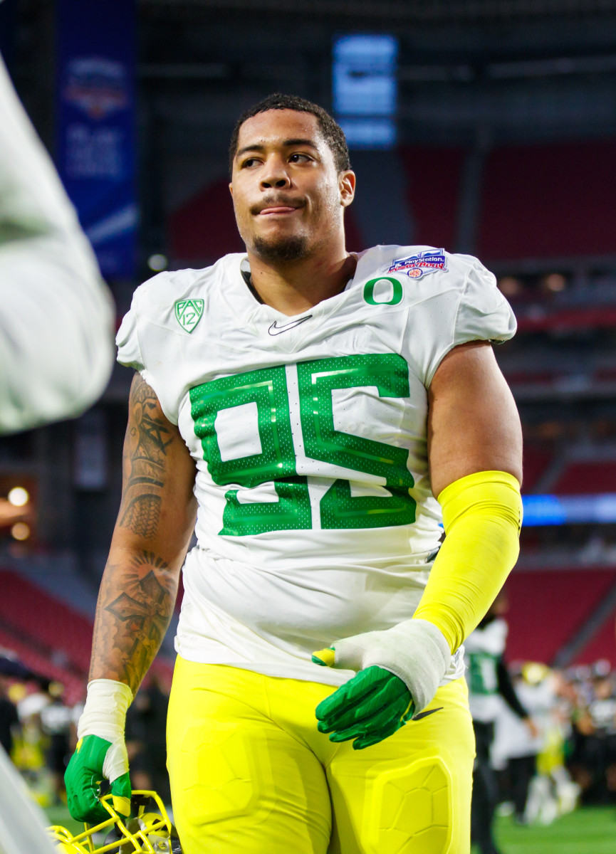 Oregon defensive tackle Keyon Ware Hudson at the 2021 Playstation Fiesta Bowl against Iowa State.