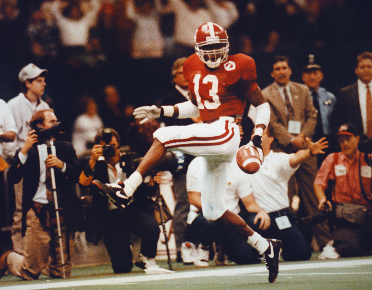 Iconic Moments Follow Teague to Alabama Sports Hall of Fame
