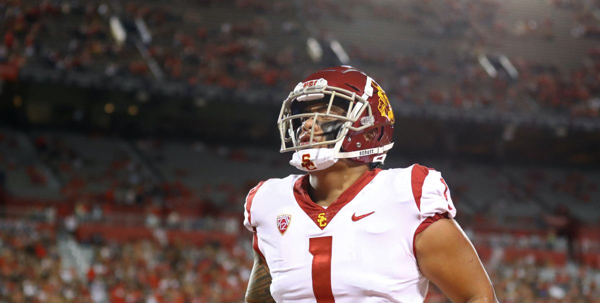Longhorns No Longer Favorites To Add USC Transfer LB Palaie Gaoteote? - Vimarsana News