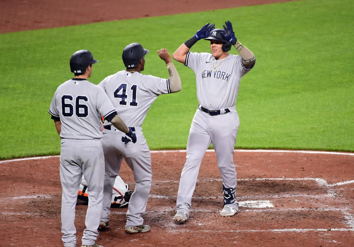 Yankees Gio Urshela celebrates home run