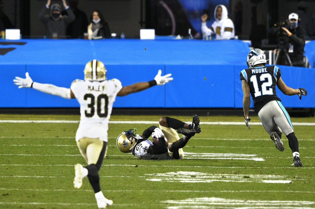 Grant Haley celebrates a Ken Crawley interception