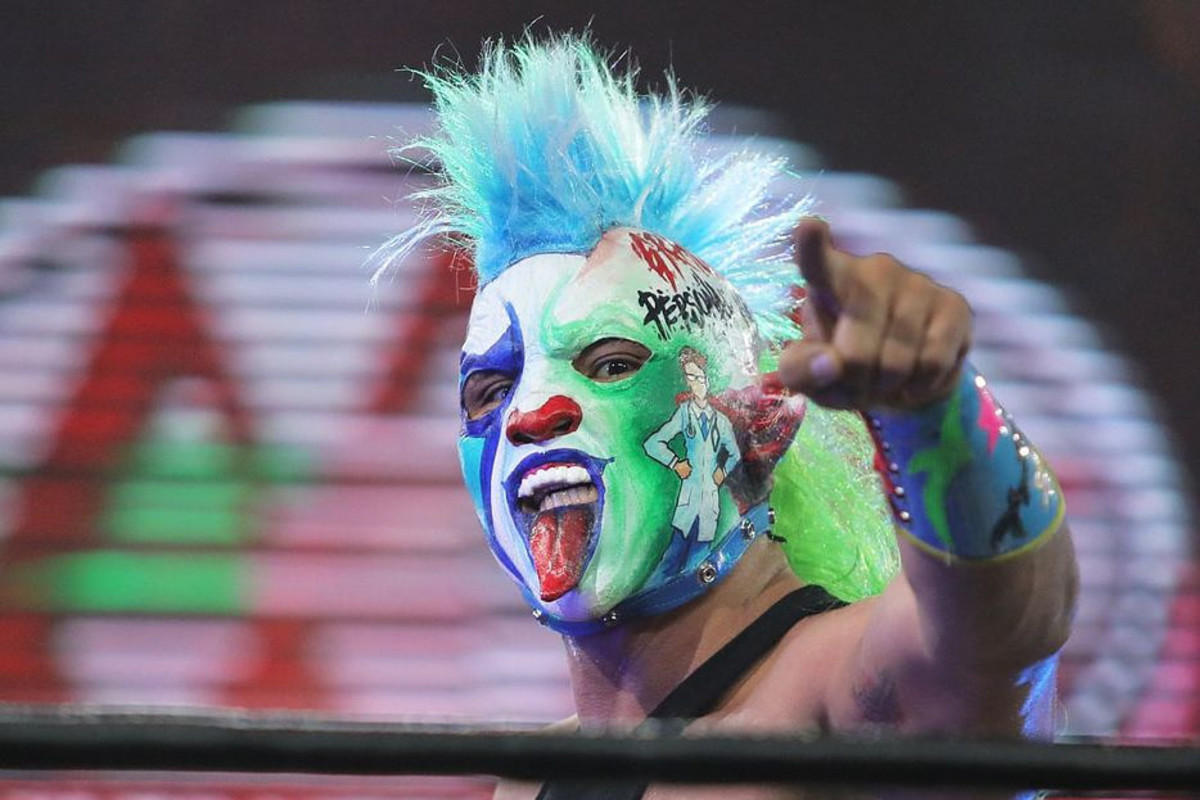 Closeup of luchador Psycho Clown