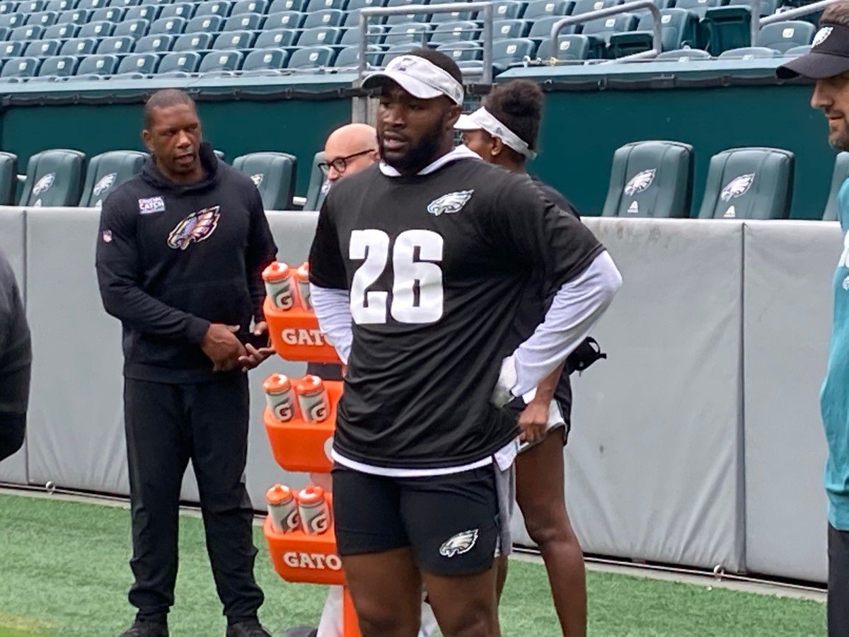 Eagles RB Miles Sanders at practice on June 4, 2021
