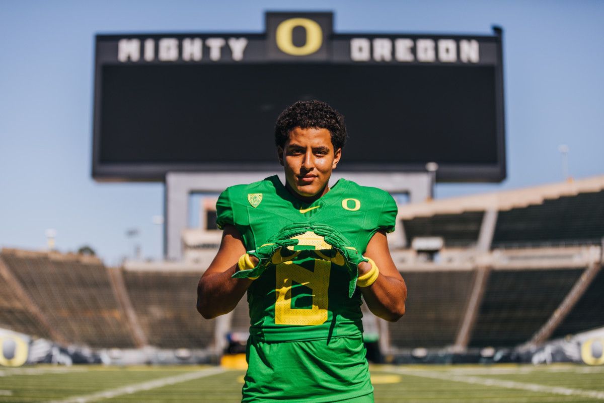 Utah Commit Aisea Moa Recaps Oregon Ducks Football Visit - Sports Illustrated Oregon Ducks News, Analysis and More - Vimarsana News
