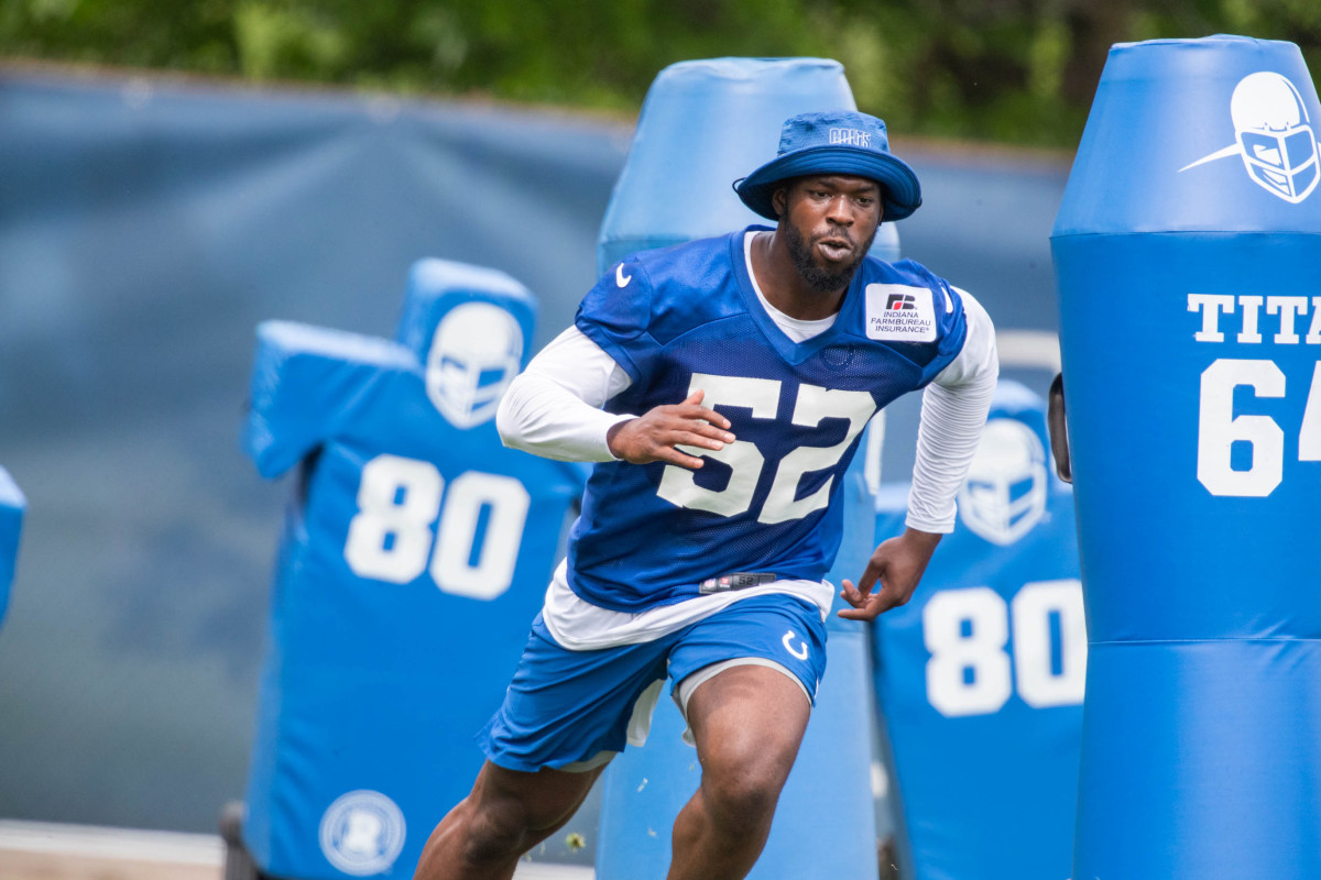 May 27, 2021; Indianapolis, Indiana, USA; Indianapolis Colts defensive end Ben Banogu (52) works out during Indianapolis Colts OTAs.