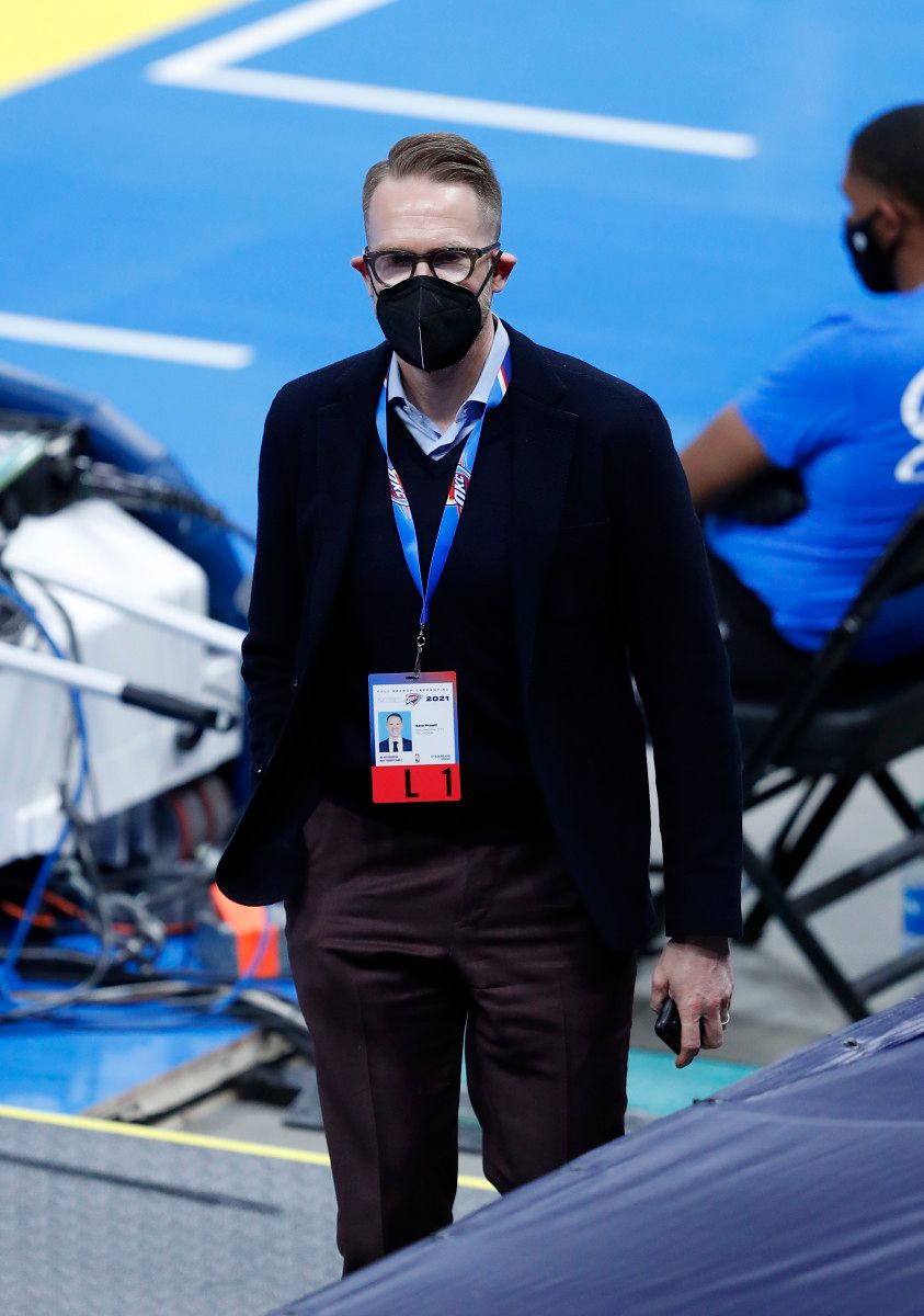 Staff Roundtable: Thunder Trade Deadline Day Predictions - Sports  Illustrated Oklahoma City Thunder News, Analysis and More