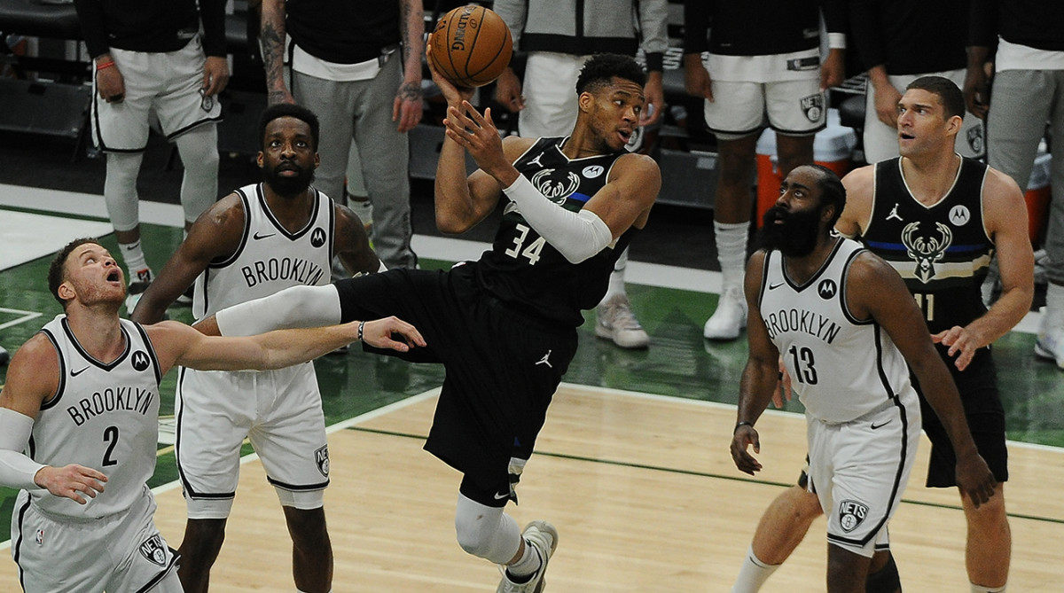 Giannis-Antetokounmpo-bucks-nets-game-6