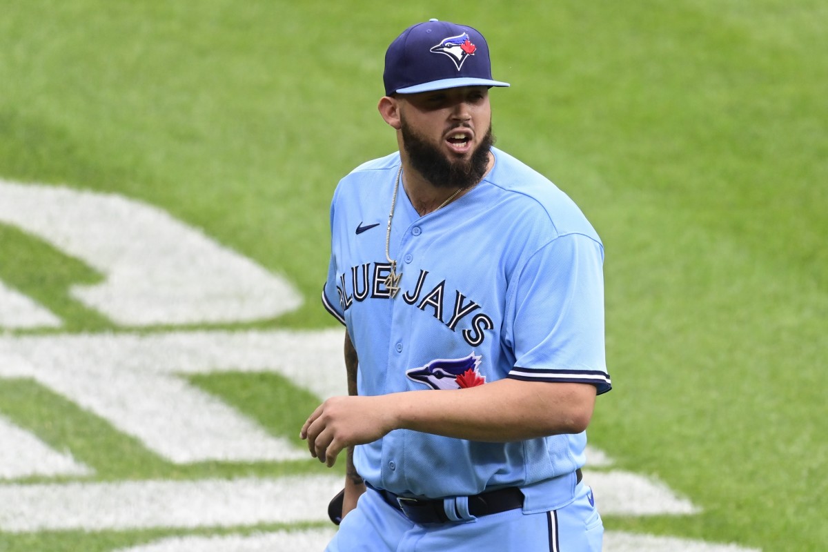 WATCH: Toronto Blue Jays starting pitcher Alek Manoah Tossed From Orioles Game - Sports Illustrated West Virginia Mountaineers News, Analysis and More