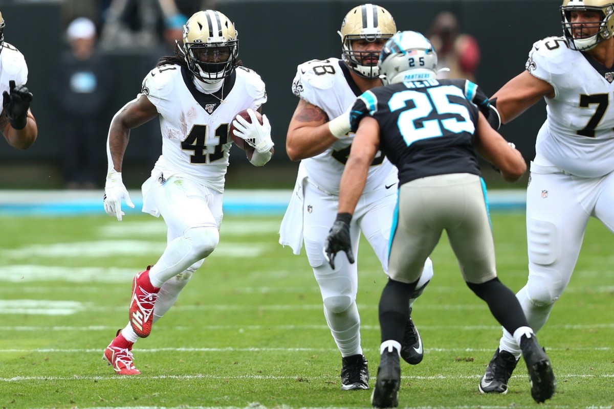 New Orleans Saints running back Alvin Kamara (41) carries the ball against the Carolina Panthers. Mandatory Credit: Jeremy Brevard-USA TODAY