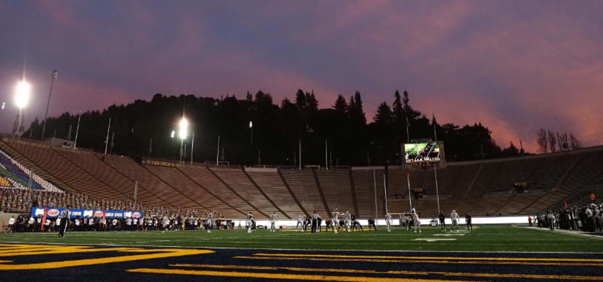 A virtually empty Memorial Stadium during Cal's 2020 game against nationally ranked Oregon. Photo by Kelley L. Cox, USA TODAY Sports