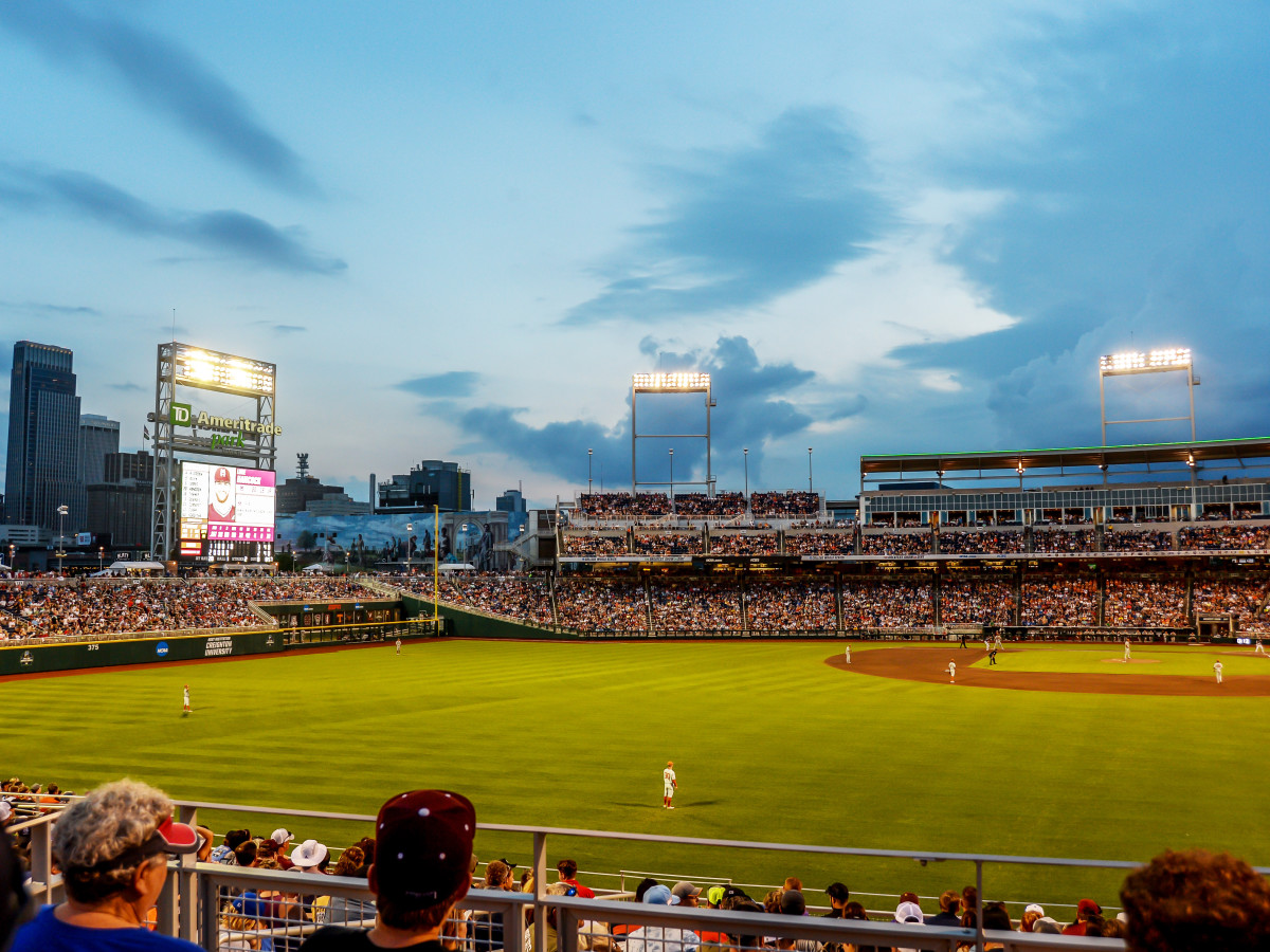 Why the College World Series is played in Omaha, Nebraska - Sports Illustrated