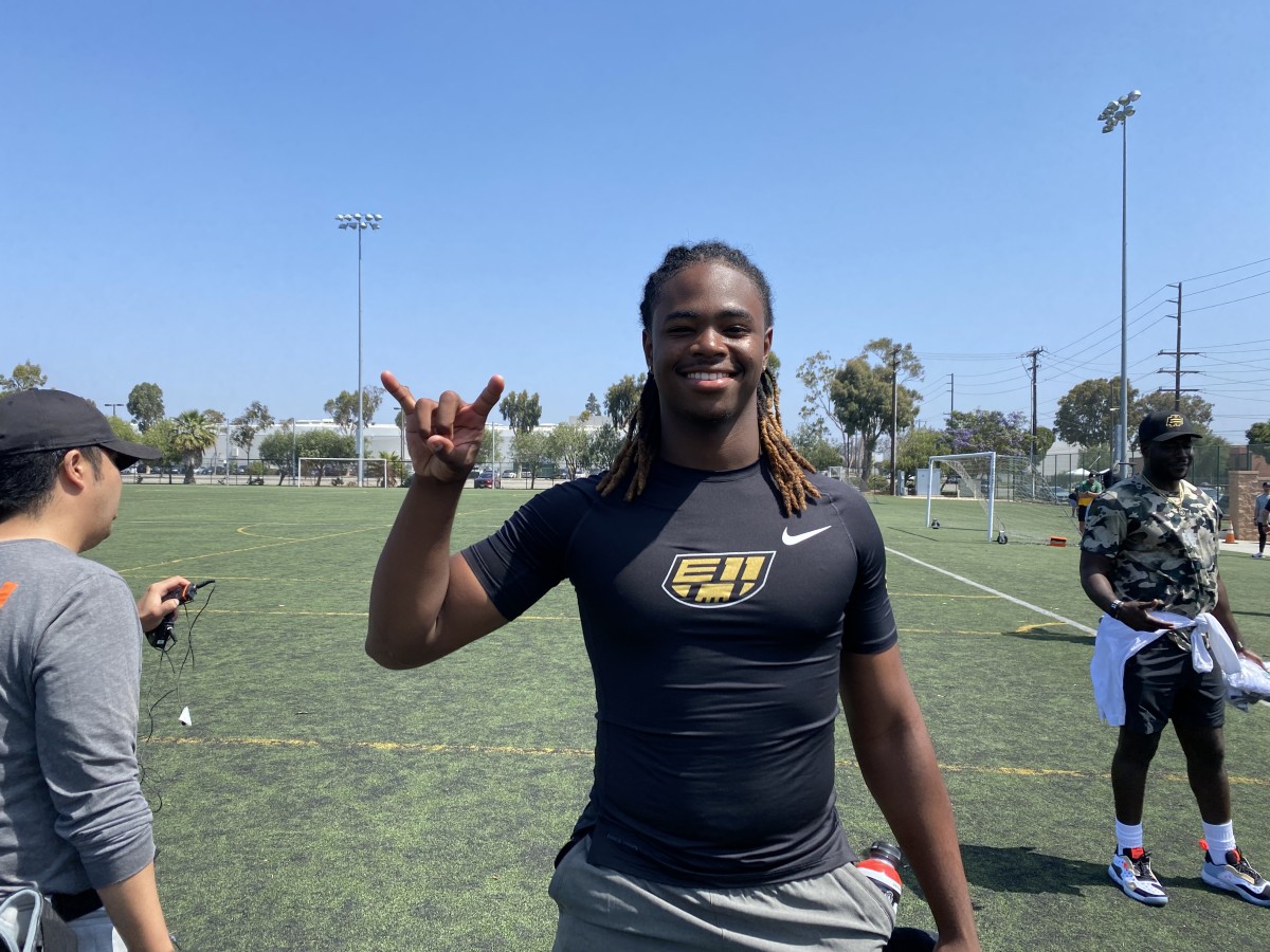 Watch Longhorns QB Commit Maalik Murphy Wins Elite 11 Finals Accuracy