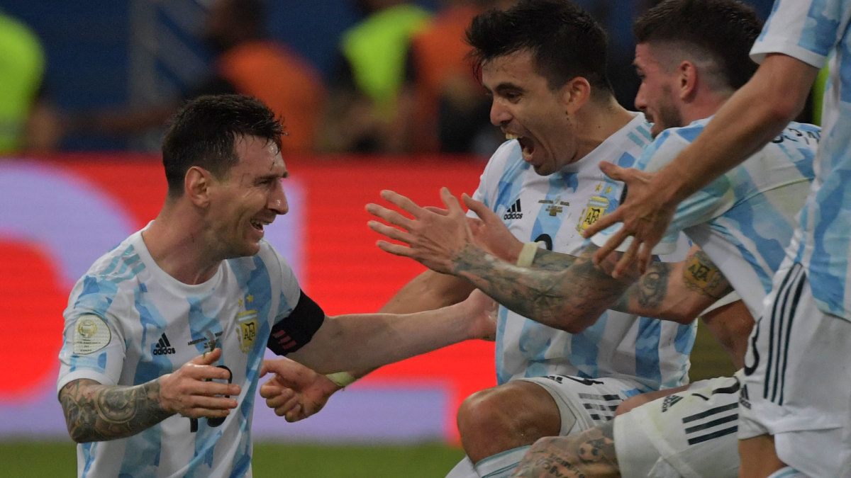 Messi and Argentina celebrate winning Copa America