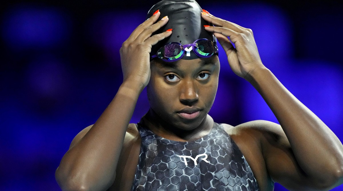 simone-manuel-close-up