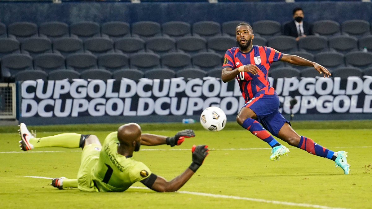 USMNT right back Shaq Moore at the Gold Cup