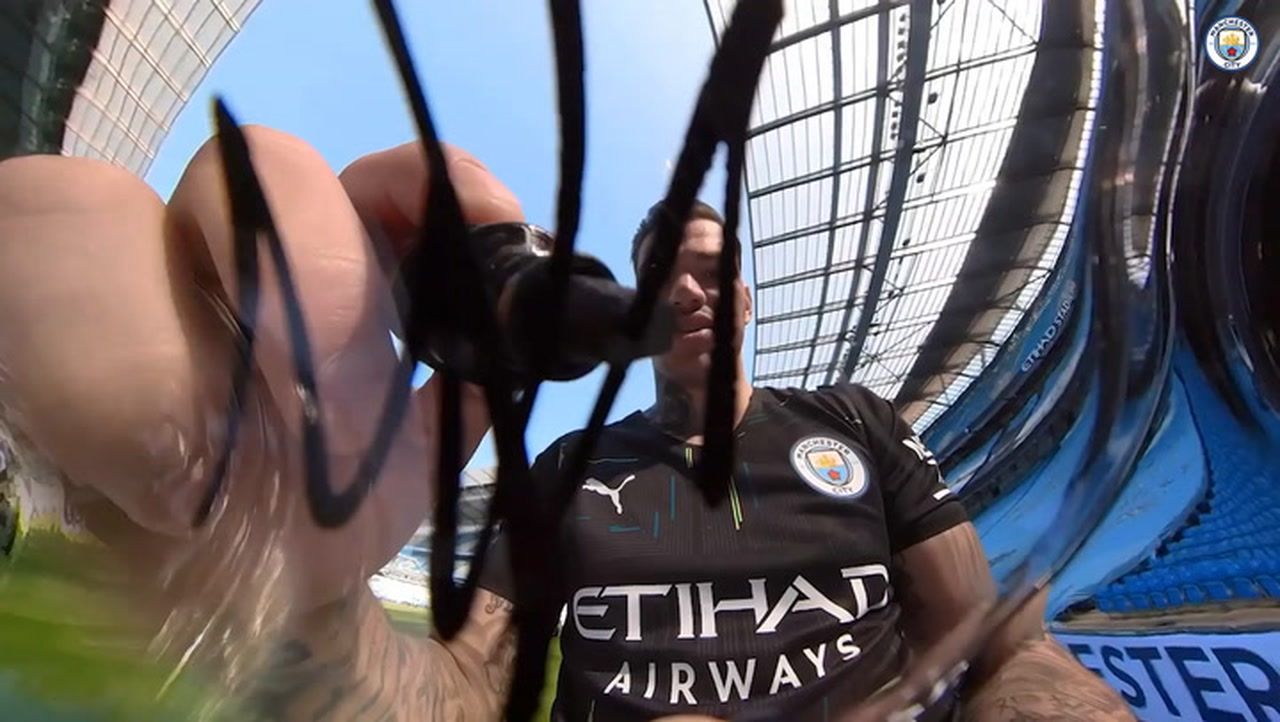 Manchester City Jersey 2021 : Manchester United 21/22 Home Jersey by