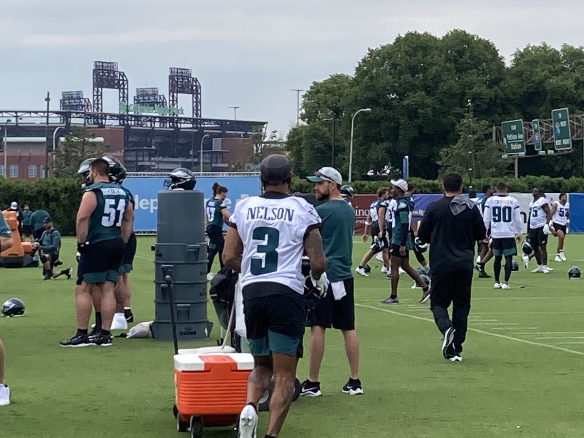 Recently-signed CB Steve Nelson takes the field for Thursday's practice on July 29, 2021