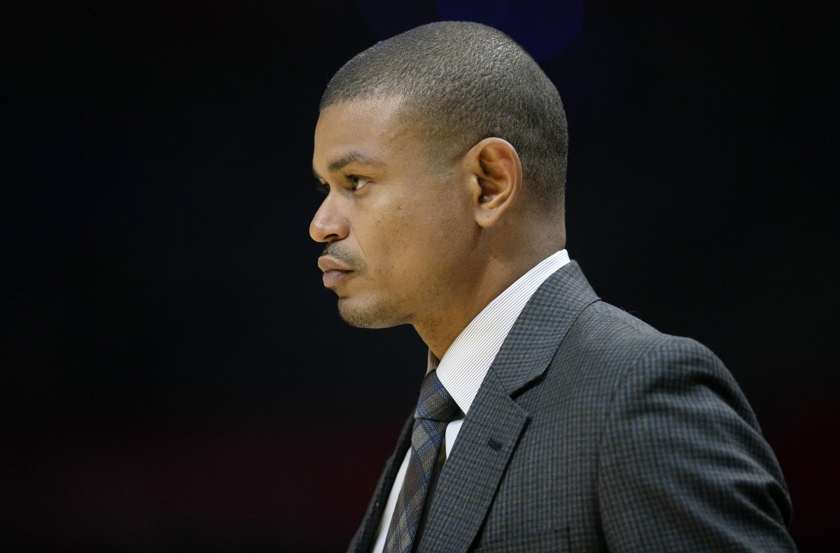 Earl Watson to join Toronto Raptors staff, UCLA ties show support