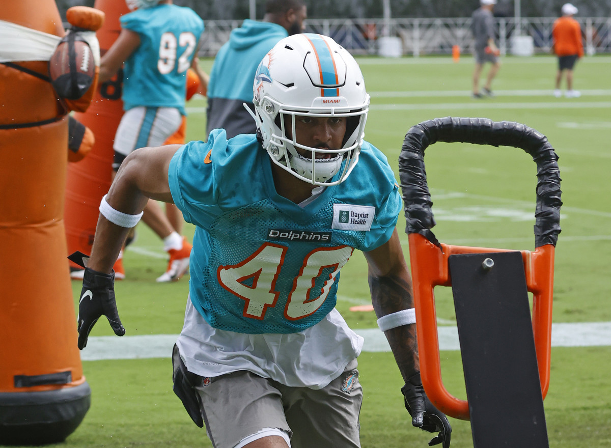 Breaking Down the Miami Dolphins' First Depth Chart of 2022 Sports