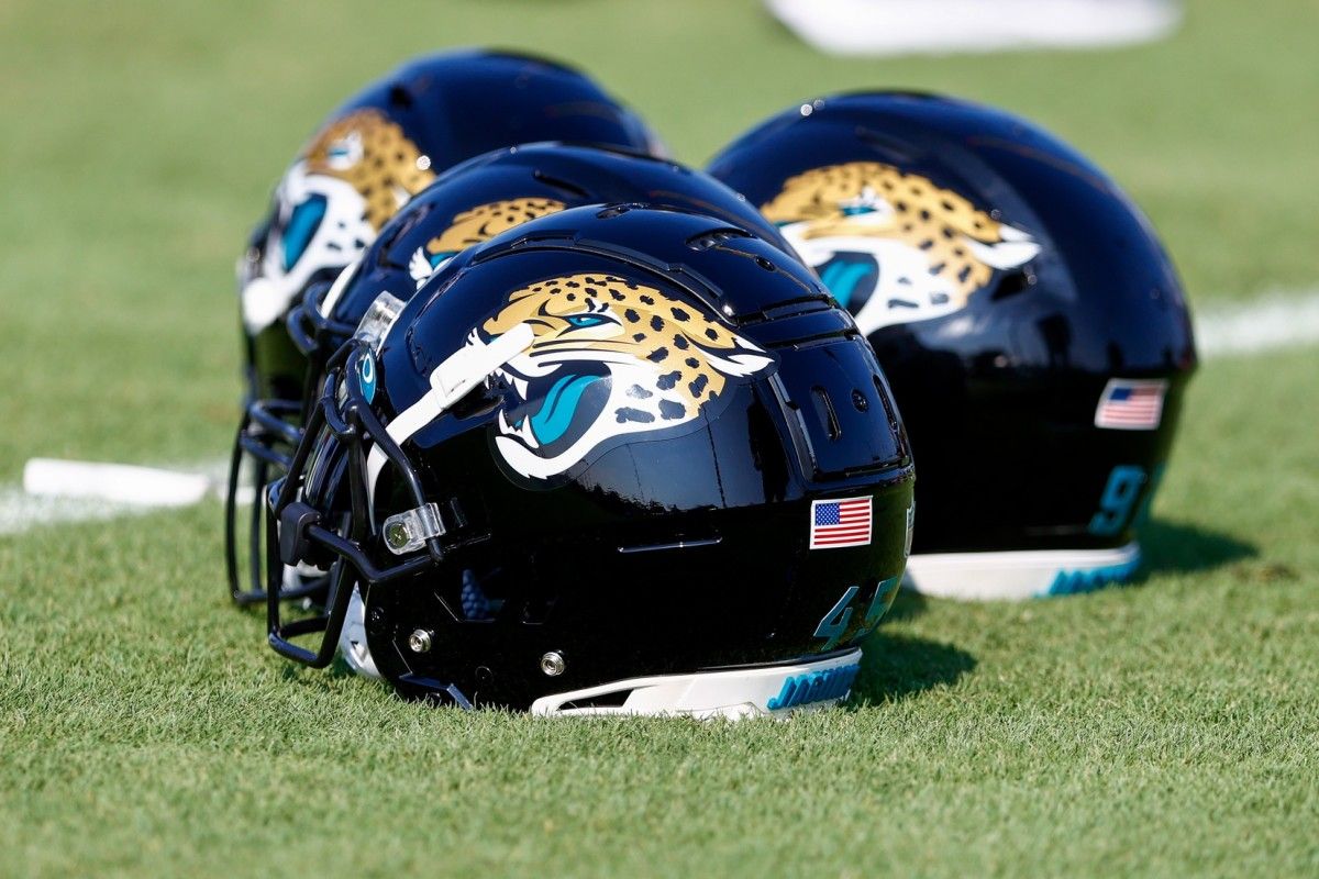 Jacksonville Jaguars' Secondary Coach Tim Walton Out On Sunday Due To COVID-19 Protocols - Sports Illustrated Jacksonville Jaguars News, Analysis and More - Vimarsana News