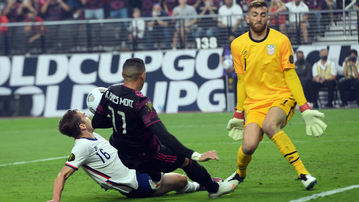 USMNT goalkeeper Matt Turner