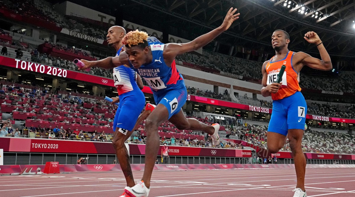 Tokyo 2020: Why track and field's finish-line dives are sprinters' ultimate  risk and reward - Sports Illustrated