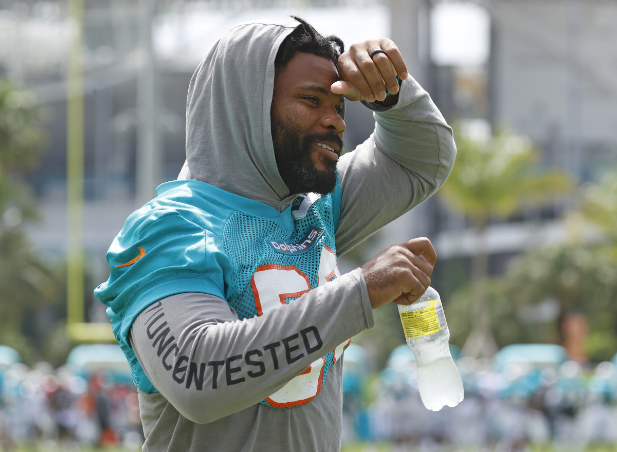 Wednesday Miami Dolphins Mailbag: Draft Needs, Debating Two Former Wide Receivers, Deebo, Devante, and More