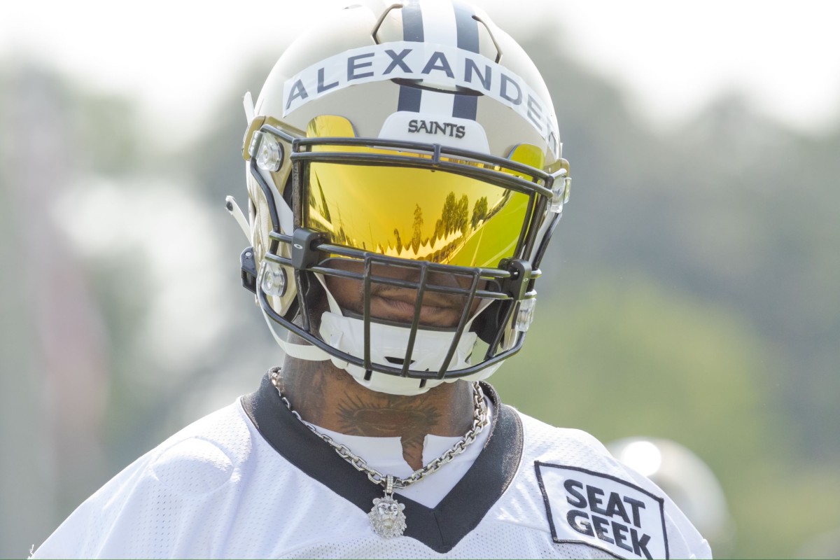 Saints Linebacker Kwon Alexander