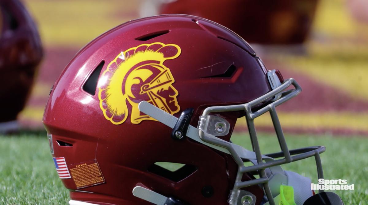 Texas Wide Receiver Commits to USC Without Ever Visiting Campus