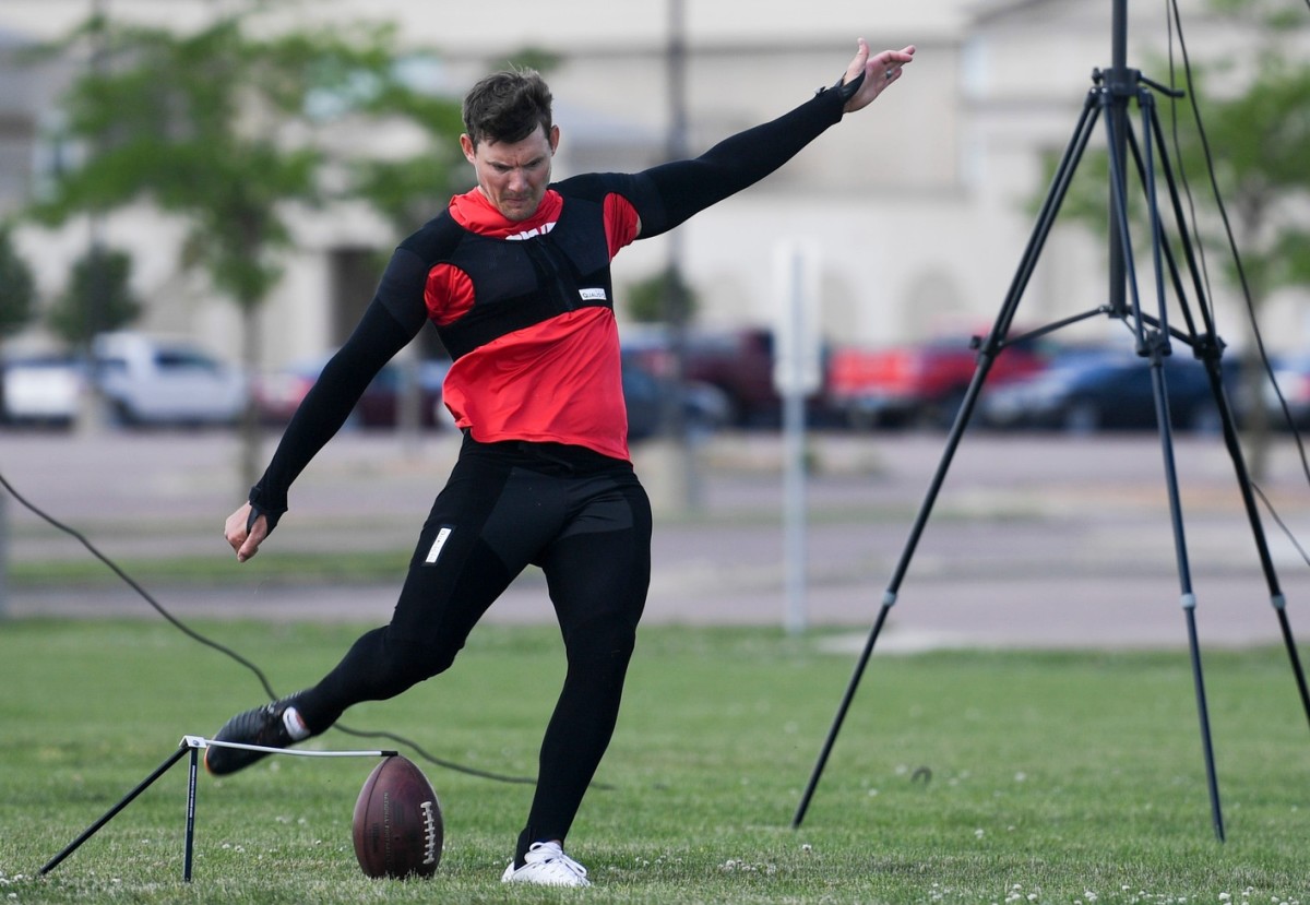 Kicker Brett Maher practices with the Sanford Sports Science Institute.  © Abigail Dollins / Argus Leader via Imagn Content Services, LLC