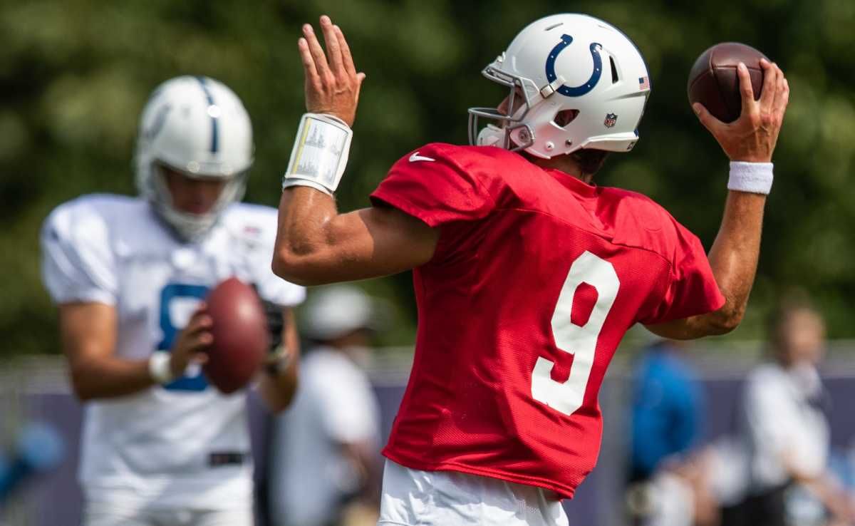 Indianapolis Colts quarterback Jacob Eason (9) drops back to pass Friday, Aug. 13, 2021, during a joint practice with the Carolina Panthers. Indianapolis Colts Host Carolina Panthers At Grand Park In Westfield Ind