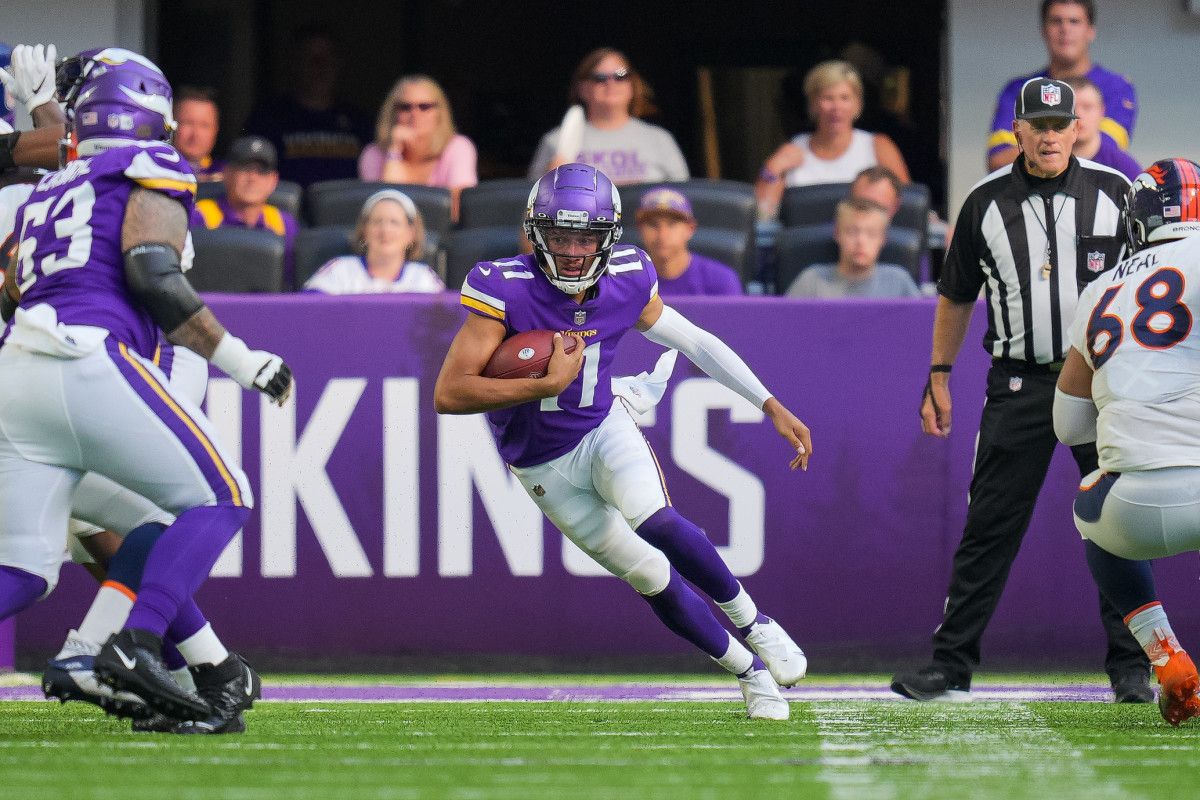 "Laid back" Kellen Mond Makes NFL Debut - Sports Illustrated Texas A&M