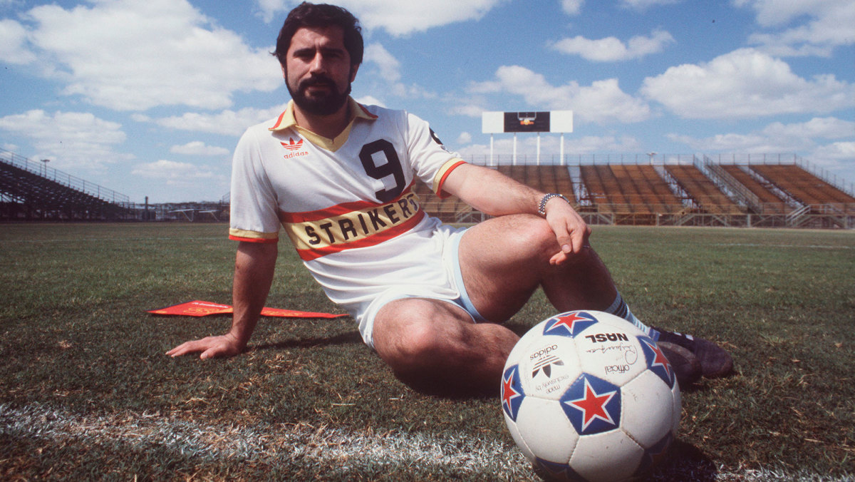 Gerd Muller playing for the Fort Lauderdale Strikers