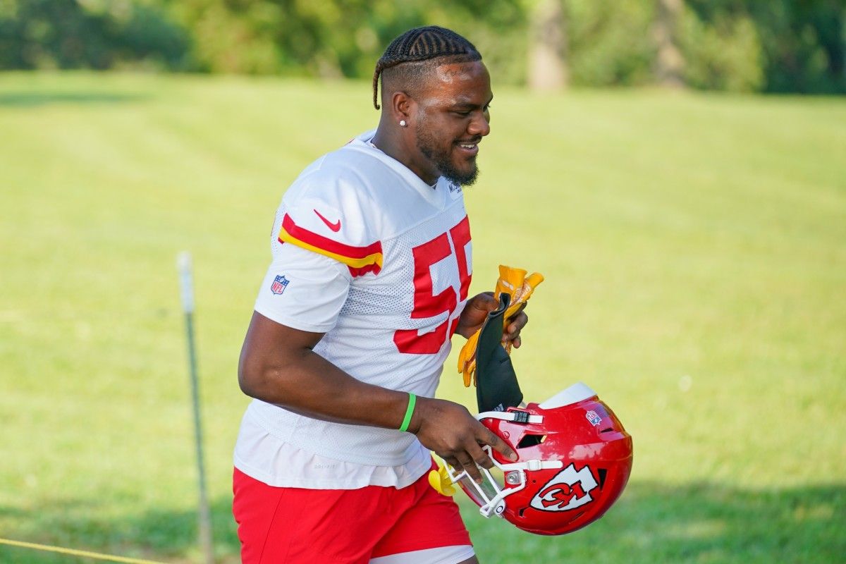 KC Chiefs: Frank Clark Leaves Chiefs Practice Early With Apparent Injury - Sports Illustrated Kansas City Chiefs News, Analysis and More - Vimarsana News