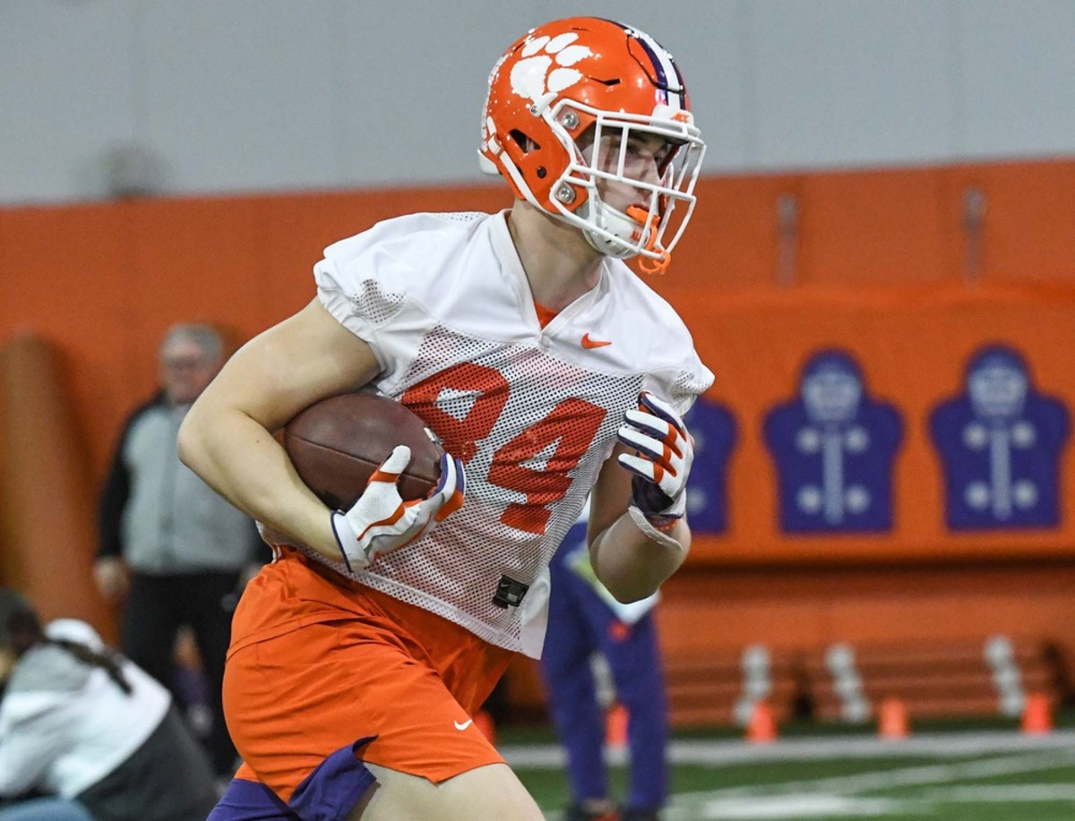 Hard Work, Learning Pays off for Clemson Tigers Tight End Davis Allen